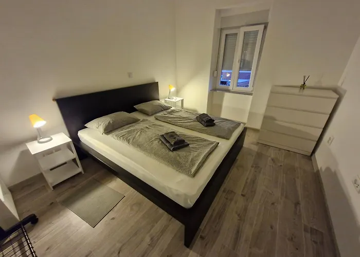 Yellow Διαμέρισμα *