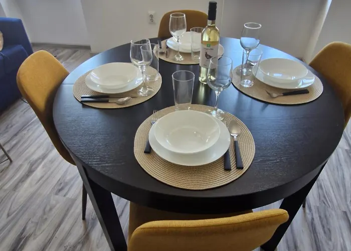 Yellow Διαμέρισμα *