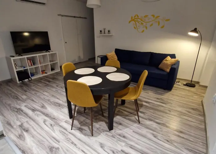 Yellow Διαμέρισμα Πούλα