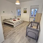 Yellow Apartamento